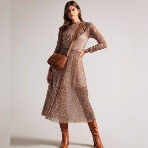 Ted Baker Debbix Long Sleeve Midi Dress
With Frill Sz 0